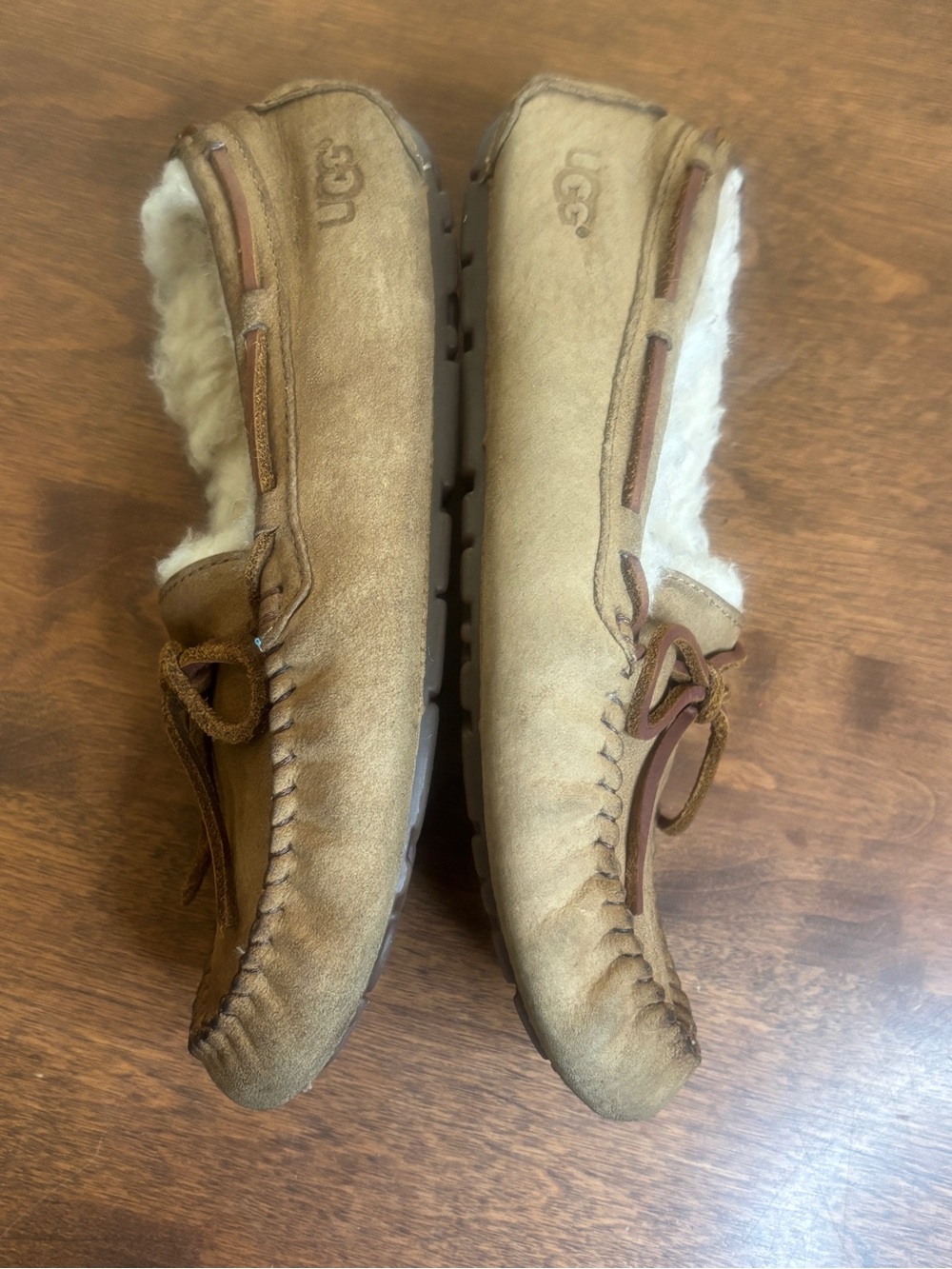 UGG Chestnut Suede Shearling-Lined Dakota Moccasin Slippers - Picture 4 of 6